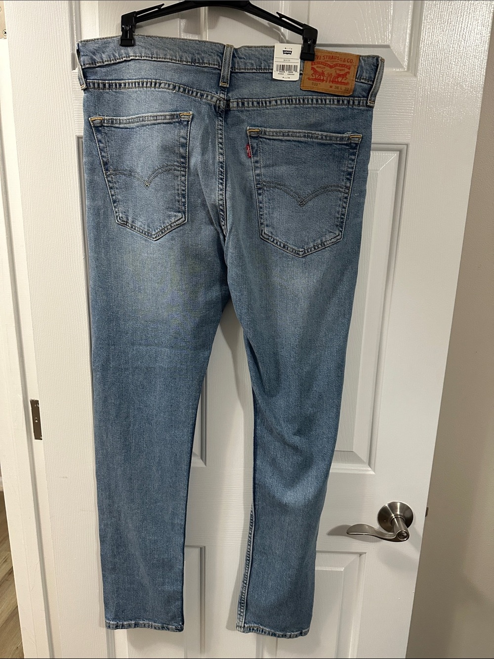Levi's Men's Light Blue Slim Straight Jeans